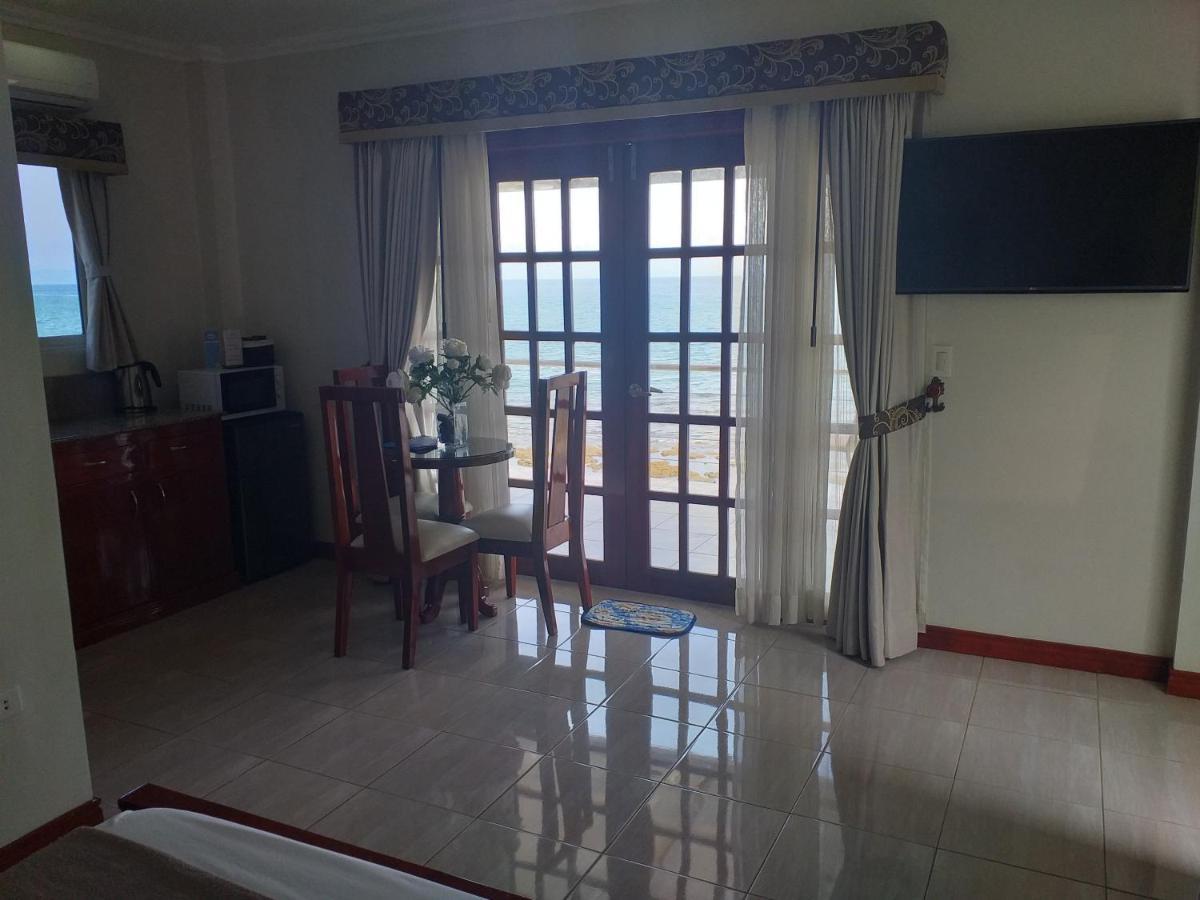 Ocean Breeze Resort Toledo 外观 照片