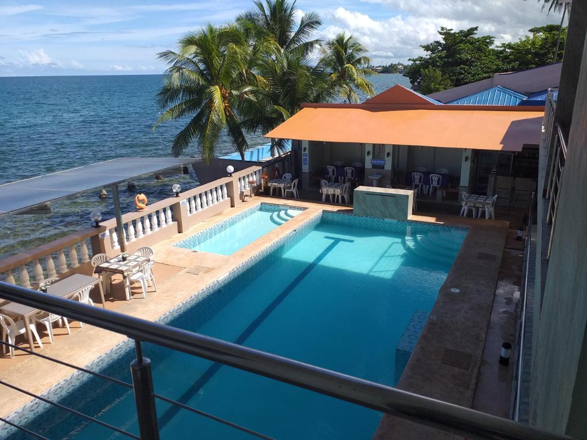 Ocean Breeze Resort Toledo 外观 照片